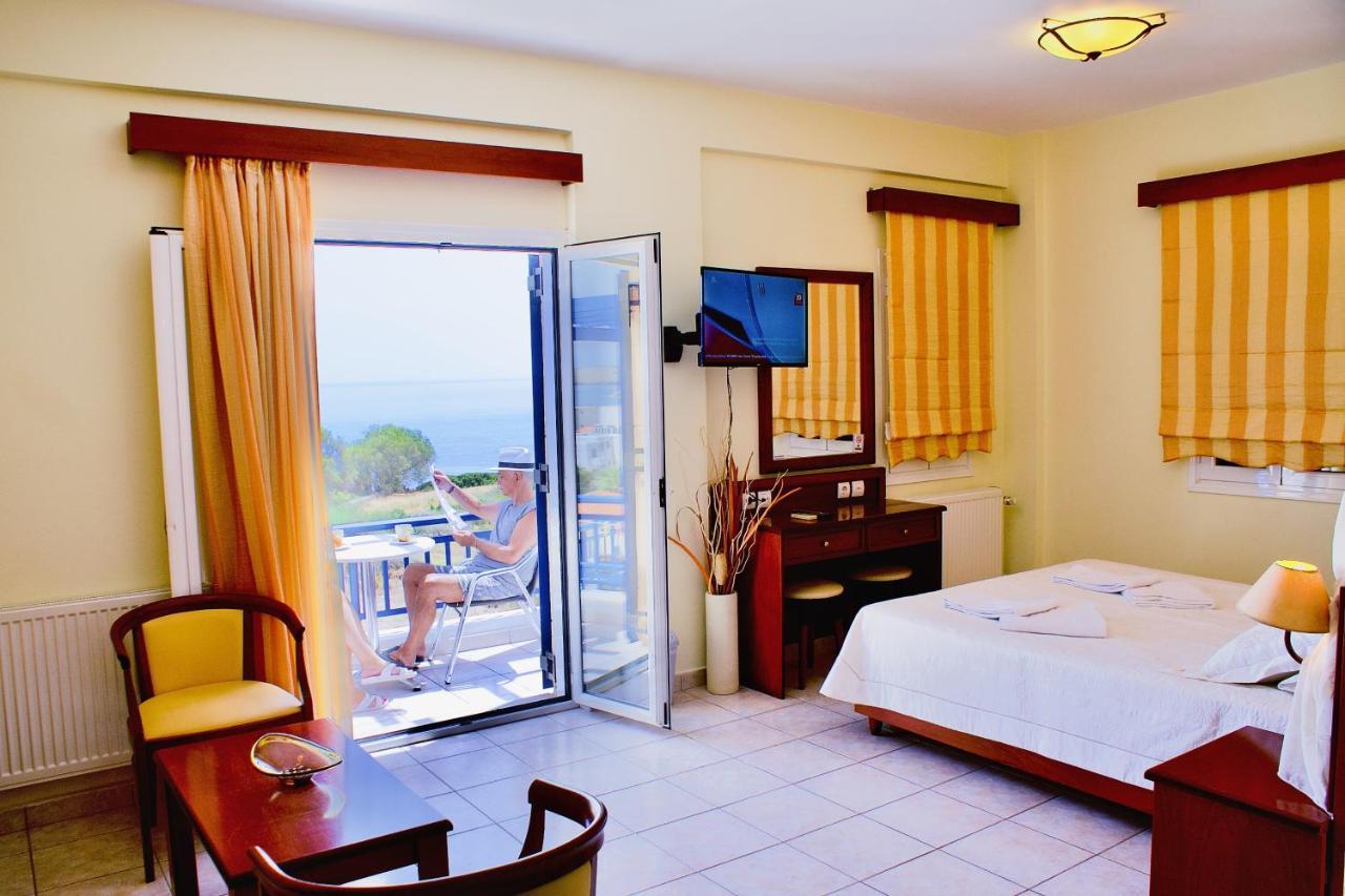 Venardos Hotel Agia Pelagia  Exterior foto