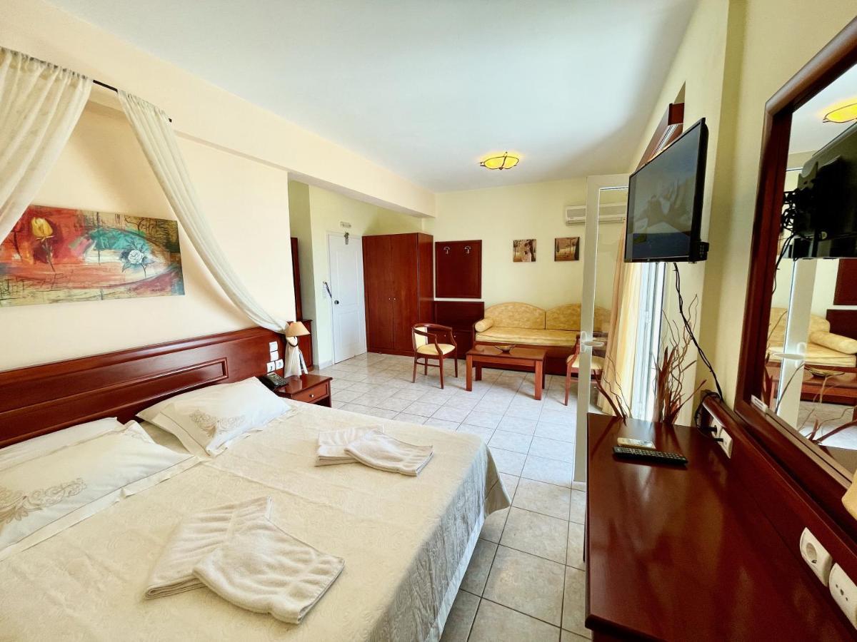 Venardos Hotel Agia Pelagia  Exterior foto