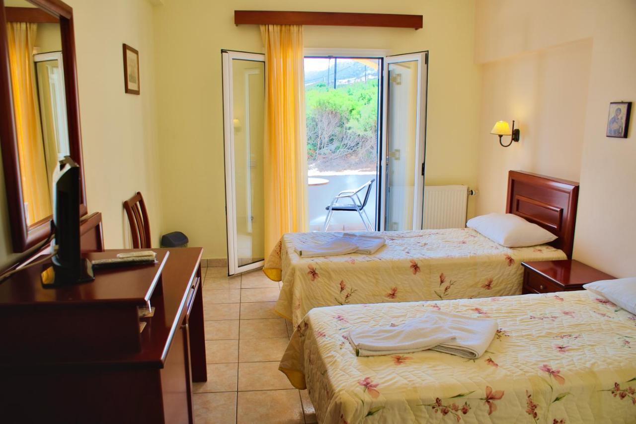 Venardos Hotel Agia Pelagia  Quarto foto